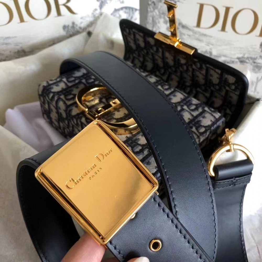 Dior 30 Montaigne Box Bag