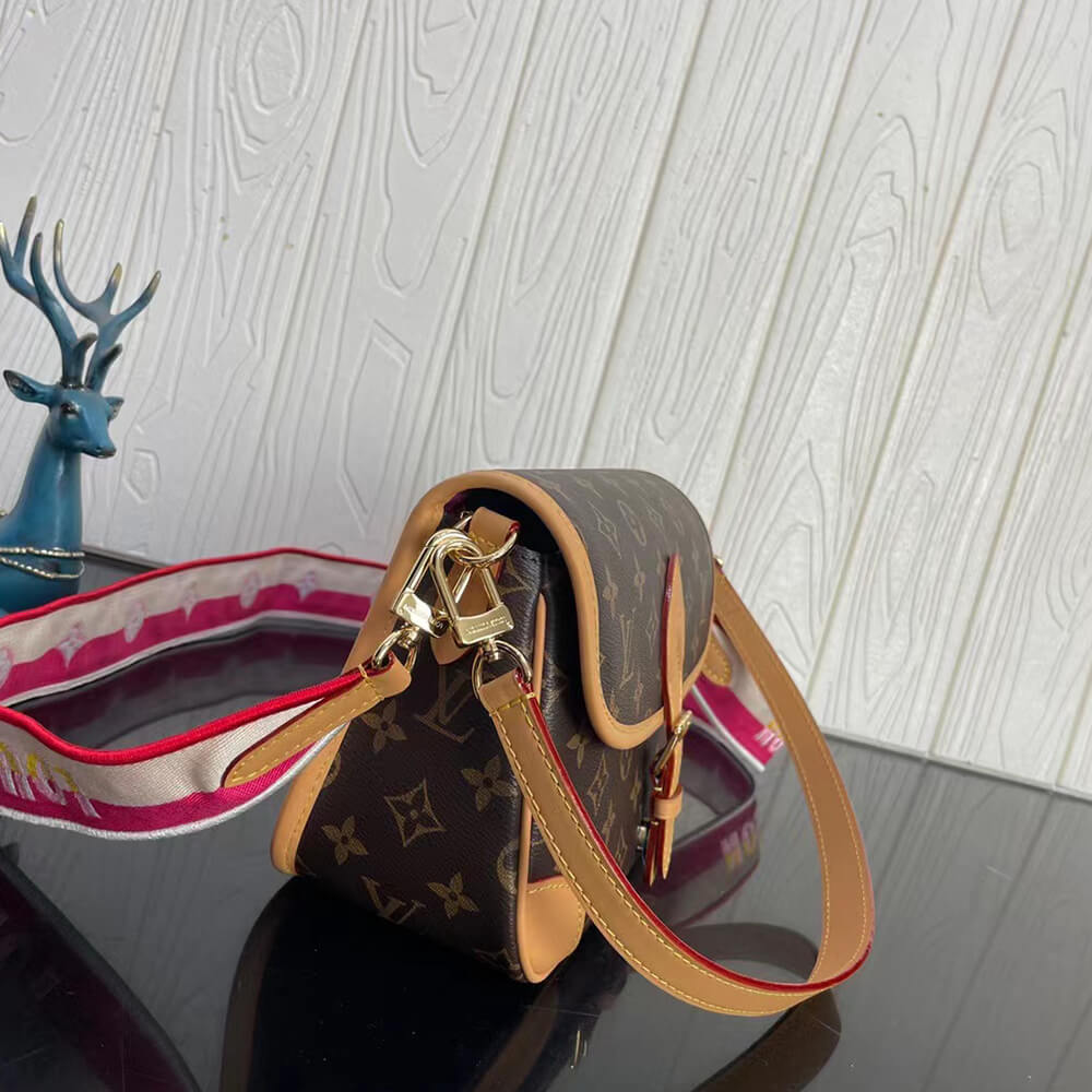 Louis Vuitton DIANE SATCHEL