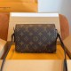 Louis Vuitton Steamer  Wearable Wallet