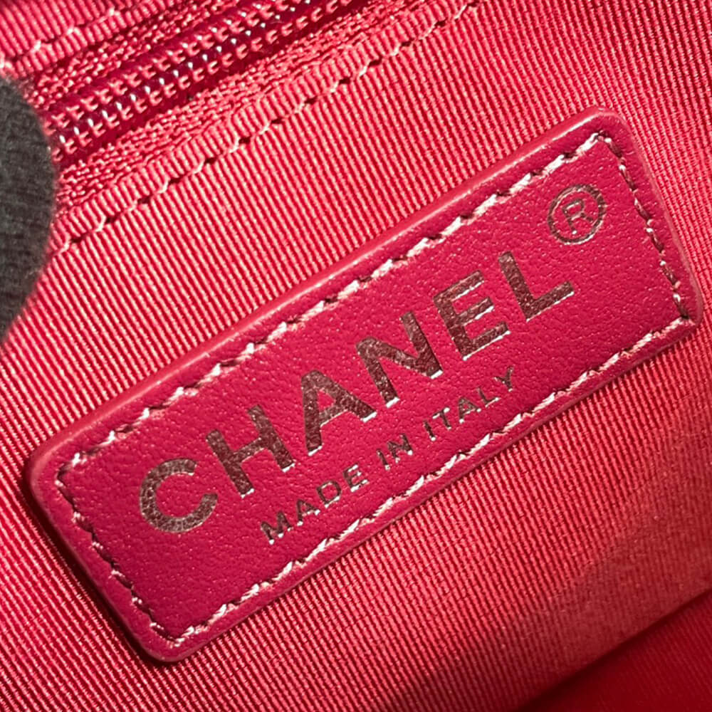 CHANEL’S GABRIELLE SMALL HOBO