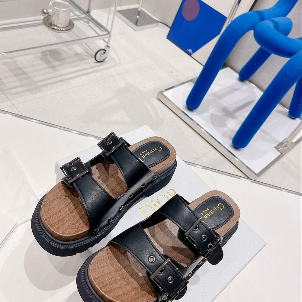 DIORQUAKE STRAP SANDAL