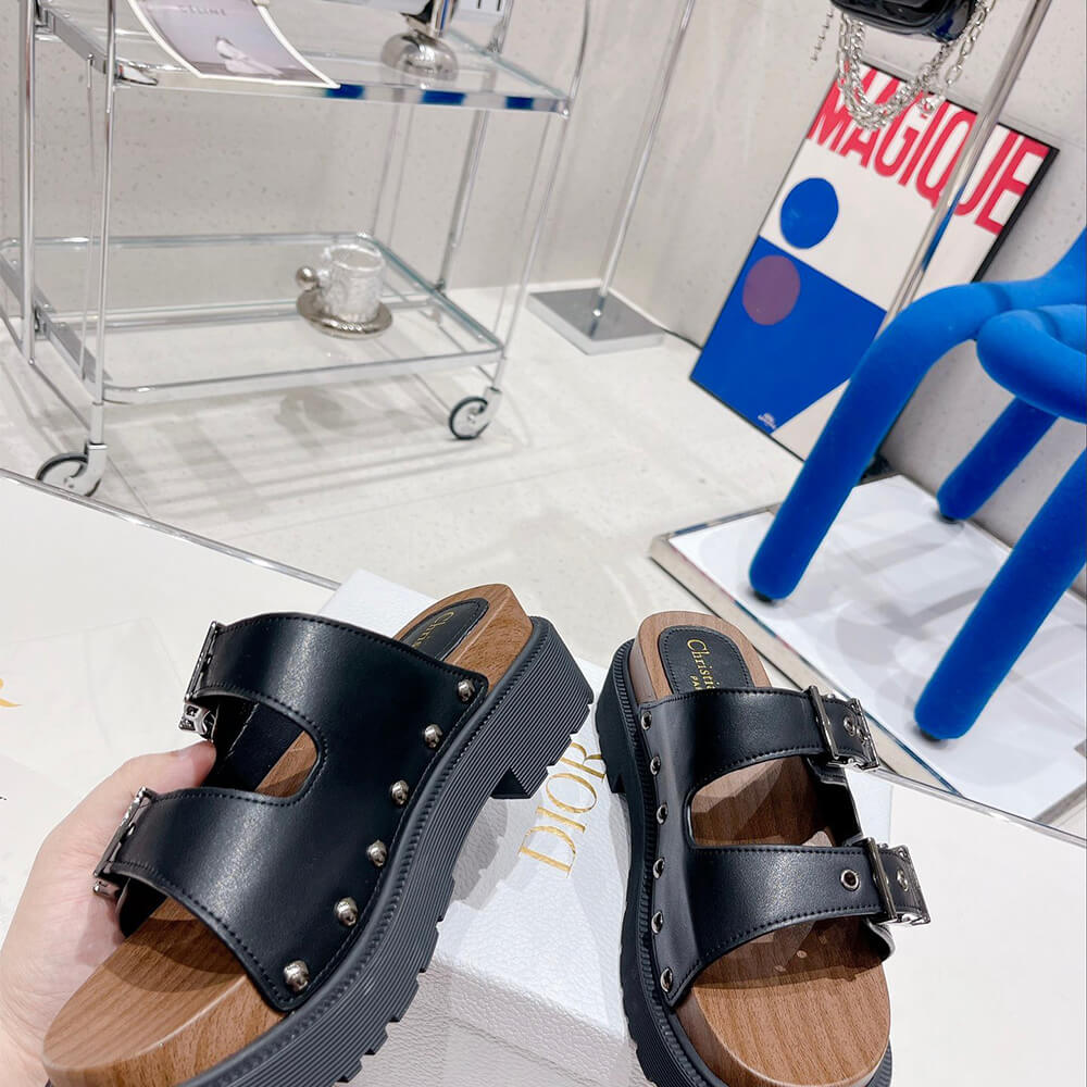 DIORQUAKE STRAP SANDAL