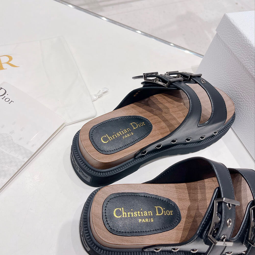 DIORQUAKE STRAP SANDAL