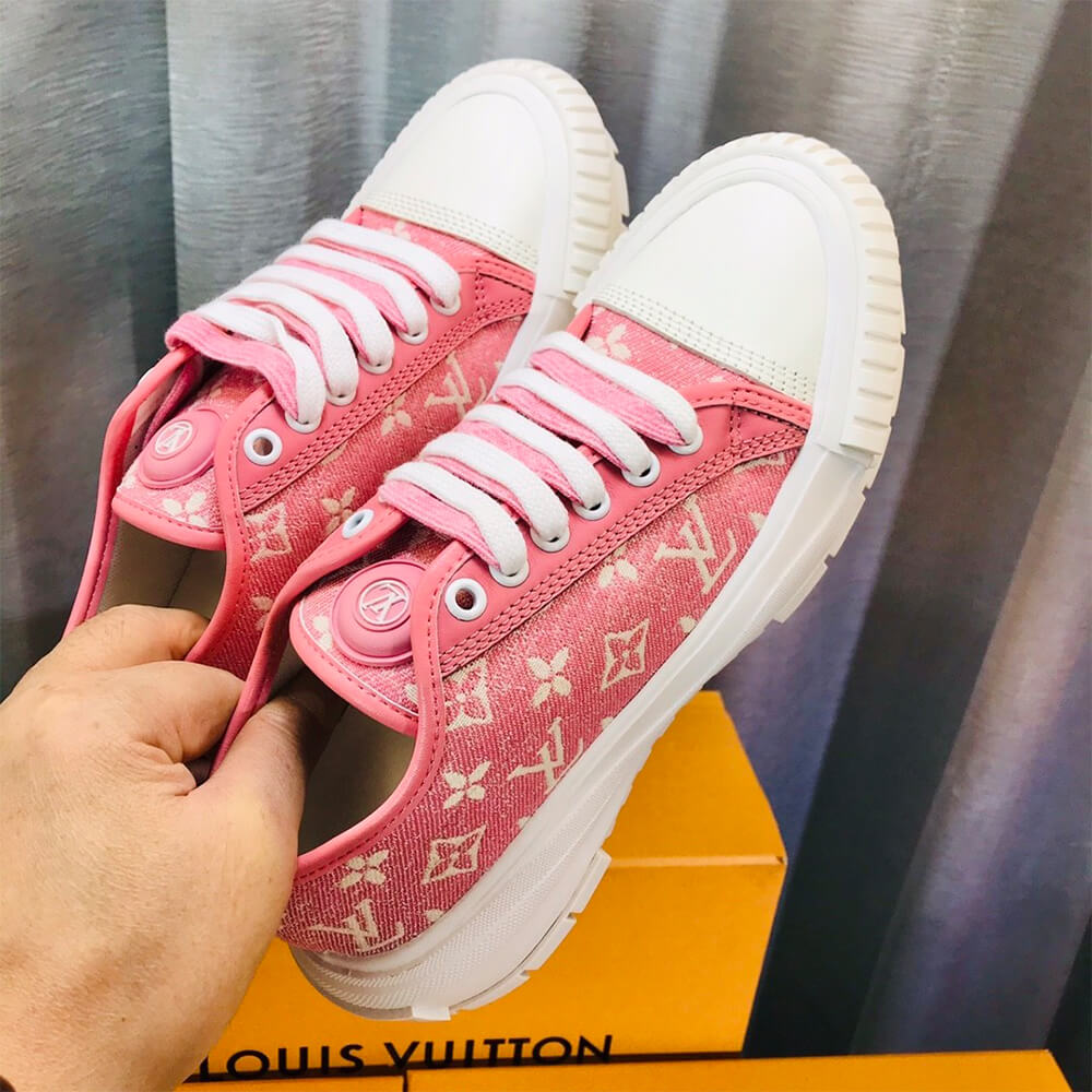 LV SQUAD SNEAKER