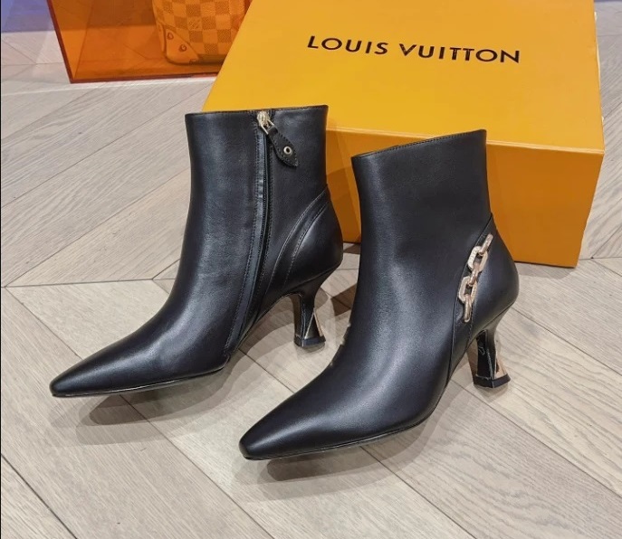 LOUIS VUITTON SPARKLE ANKLE BOOT – WLS001