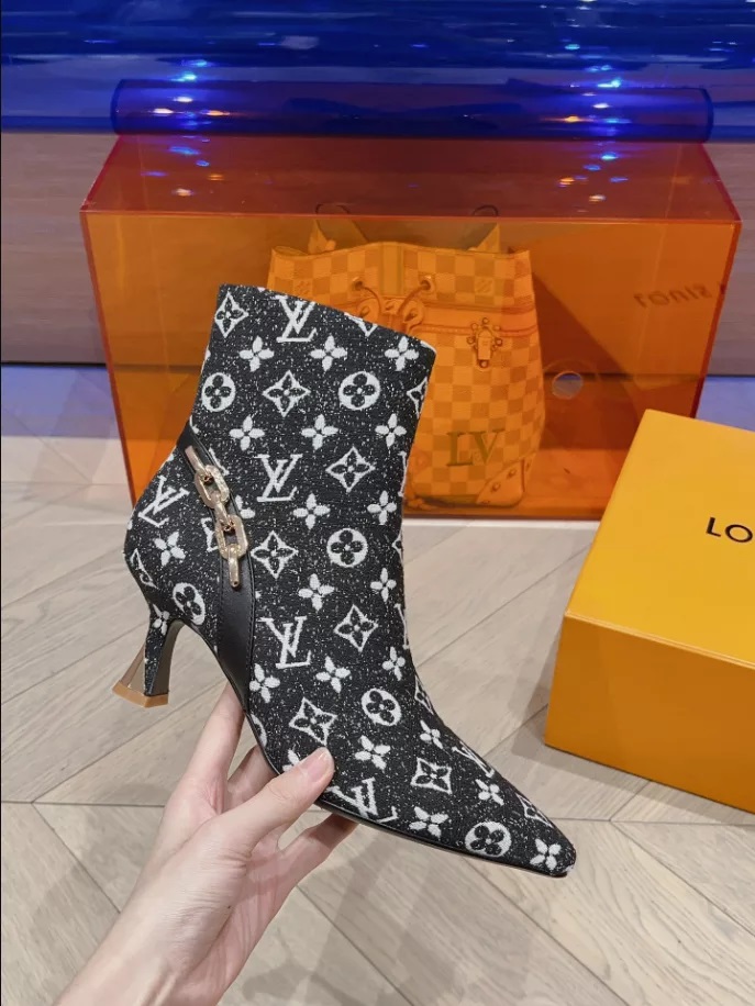 LOUIS VUITTON SPARKLE ANKLE BOOT – WLS003