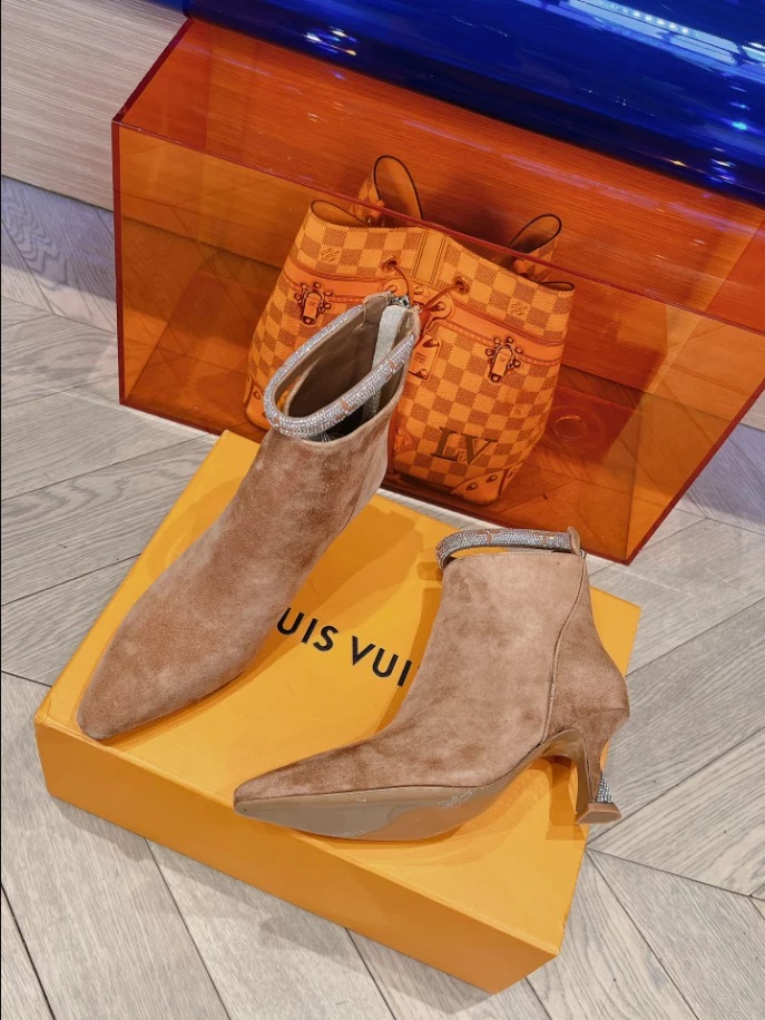 LOUIS VUITTON SPARKLE ANKLE BOOT – WLS007