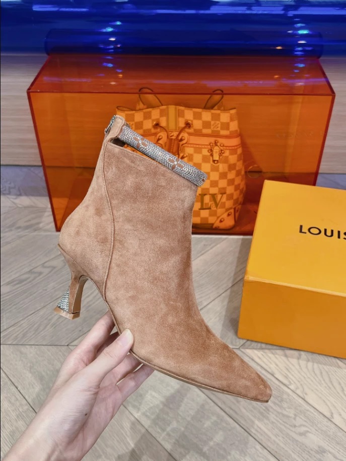 LOUIS VUITTON SPARKLE ANKLE BOOT – WLS007