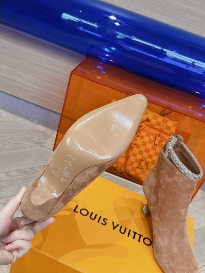 LOUIS VUITTON SPARKLE ANKLE BOOT – WLS007