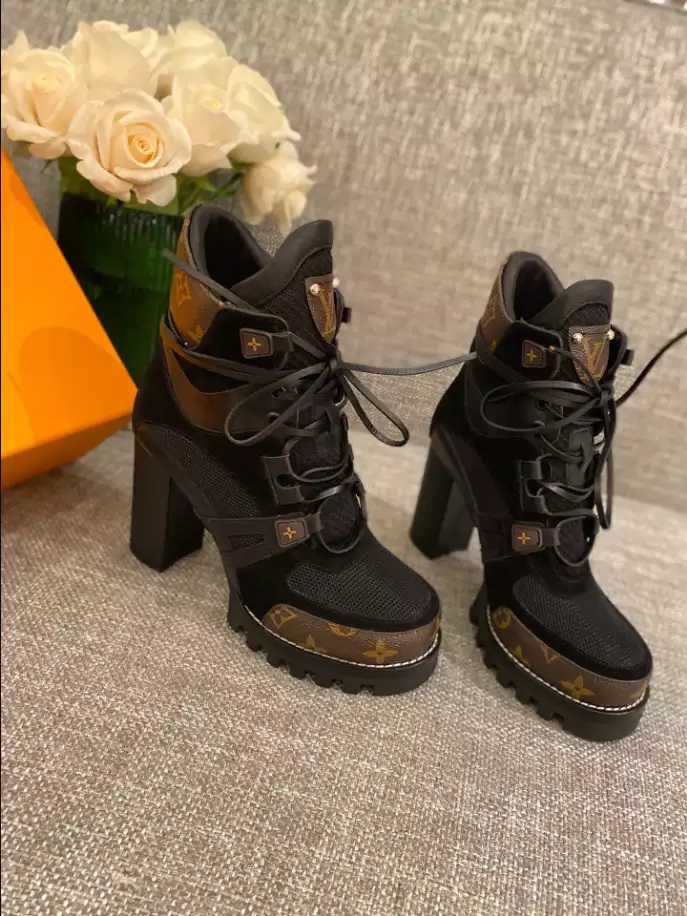 LV STAR TRAIL ANKLE BOOT – WLS040