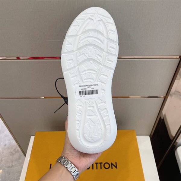 LOUIS VUITTON SHOW UP SNEAKER – LSVT223