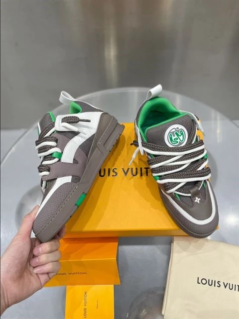 LOUIS VUITTON SKATE SNEAKER IN GREY GREEN – LSVT280